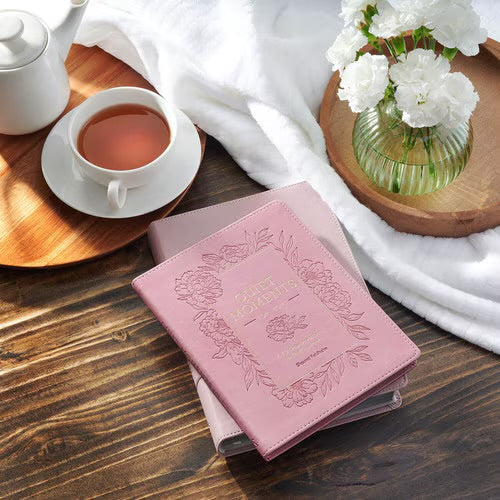 Christian Devotional Journal For Women - Quiet Moments for Moms: A 40-Day Devotional to Finding Peace